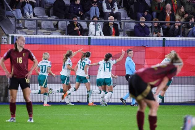 251028 BELGIUM VS IRELAND Irish players celebrating the goal of Abbie Larkin (19) of Ireland (2-1) during a female soccer match between women™s national teams of Belgium, called Red Flames and Ireland, 2025-2026 season of UEFA Women™s Nations League Promotion relegation play-off , on Tuesday 28 October 2025, in Leuven, BELGIUM . PHOTO SPORTPIX Sevil OKTEM LEUVEN DEN DREEF Vlaams-Brabant Belgium  Copyright: xSportpix.bex xSevilxOktemxSevilxOktemx