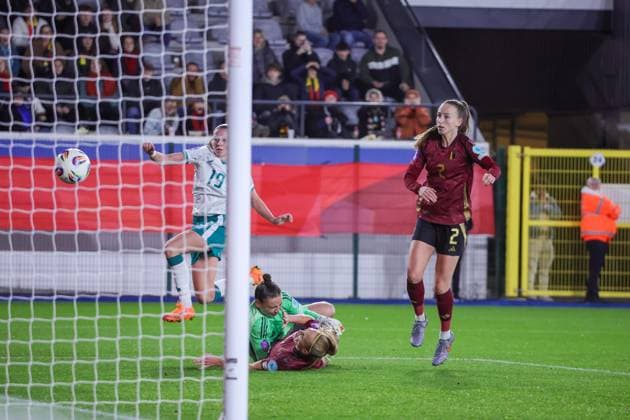 251028 BELGIUM VS IRELAND Abbie Larkin (19) of Ireland scores a goal (2-1) during a female soccer match between women™s national teams of Belgium, called Red Flames and Ireland, 2025-2026 season of UEFA Women™s Nations League Promotion relegation play-off , on Tuesday 28 October 2025, in Leuven, BELGIUM . PHOTO SPORTPIX Sevil OKTEM LEUVEN DEN DREEF Vlaams-Brabant Belgium  Copyright: xSportpix.bex xSevilxOktemxSevilxOktemx