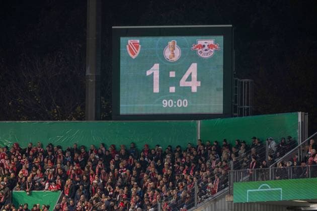 Soccer, Men, Season 2025 2026, DFB Cup 2 round , FC Energie Cottbus RB Leipzig, Scoreboard with 1 4 final score, 28 10 2025, Copyright: xMatthiasxKochx