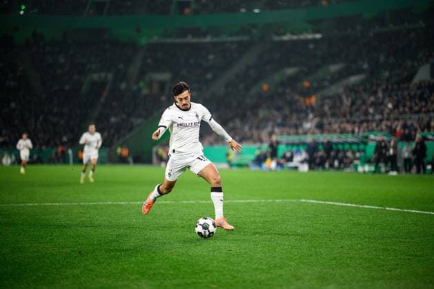 MOENCHENGLADBACH, GERMANY - 28 OCTOBER, 2025: Jens Castrop - The football match of Germany Cup DFB Pokal Borussia Moenchengladbach vs Karlsruher SC at Borussia Park.  Copyright: xVitaliixKliuievx
