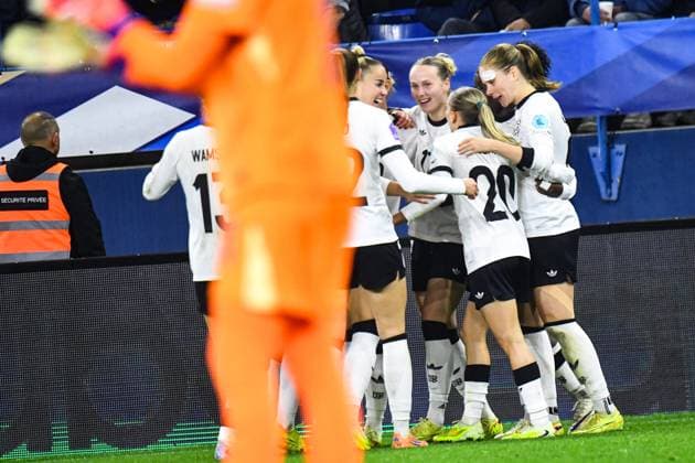 FOOTBALL : France Feminine vs Allemagne Feminine - Ligue des nations - Demi Finale retour - 28 10 2025 Joie des joueurs de l™equipe d™Allemagne aprÃ s le but de Klara Bühl (Allemagne) CaenFrance  Copyright: xBaptistexAutissierx