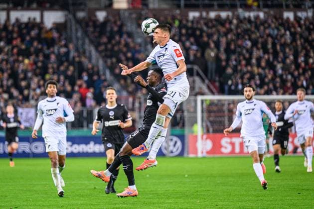 Soccer I Men I Season 2025 2026 I DFB Cup I 2 Round I FC St Pauli TSG 1899 Hoffenheim I 28 10 2025 Abdoulie Ceesay 9, FC St Pauli , Albian Hajdari 21, TSG 1899 Hoffenheim Hamburg Millerntor Stadion Hamburg Germany Copyright: xLobecax xHenningxRohlfsx