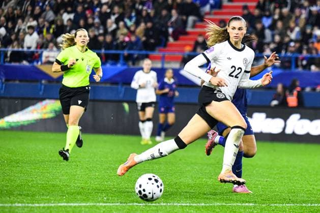 FOOTBALL : France Feminine vs Allemagne Feminine - Ligue des nations - Demi Finale retour - 28 10 2025 Jule Brand (Allemagne) CaenFrance  Copyright: xBaptistexAutissierx