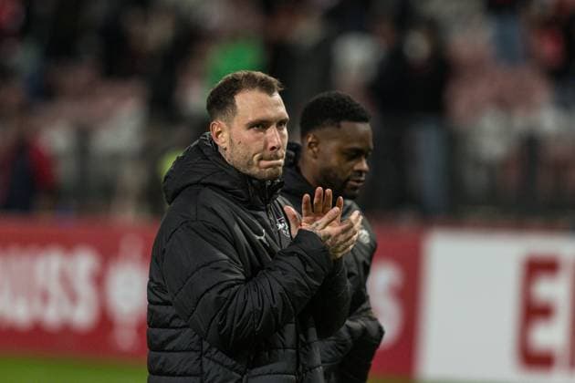 GER, DFB Pokal, 2nd round, FC Energie Cottbus RB Leipzig 28 10 2025, LEAG Energie Stadion, Cottbus, GER, DFB Pokal, 2nd round, FC Energie Cottbus RB Leipzig David Raum RB Leipzig 22 thanks the fans Â nordphotoxGmbHxx xAlexanderxTrienitz nph00051