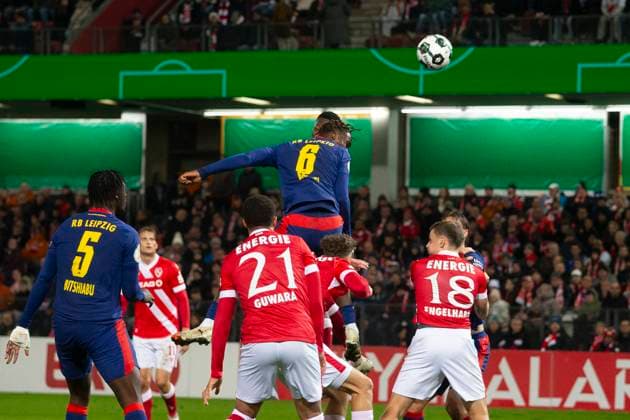 GER, Cottbus, Soccer, DFB Cup, 2nd main round, FC Energie Cottbus vs RB Leipzig in picture f l Ezechiel Banzuzi RB Leipzig 06 , header 28 10 2025, LEAG Energie Stadion Cottbus DFB REGULATIONS PROHIBIT ANY USE OF PHOTOGRAPHS AS IMAGE SEQUENCES AND OR QUASI VIDEO, Copyright: HMBxMedia PaulxFritz