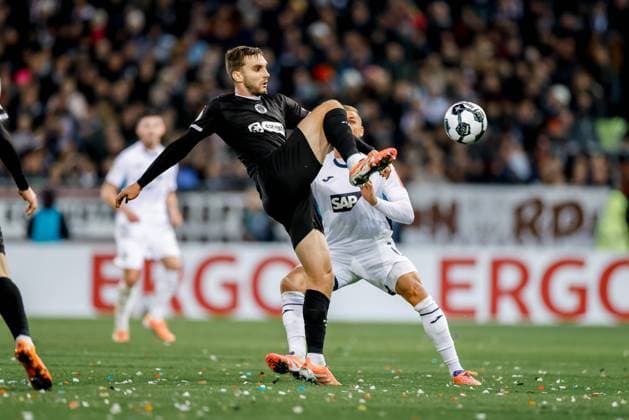 Hamburg, October 28, 2025 Football, DFB Pokal 2025 26, FC St Pauli TSG 1899 Hoffenheim James Sands FC St Pauli, 6 , Grischa Prömel TSG 1899 Hoffenheim, 6 DFL REGULATIONS PROHIBIT ANY USE OF PHOTOGRAPHS AS IMAGE SEQUENCES AND OR QUASI VIDEO