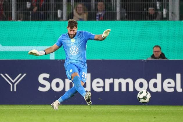 VfL vs Kiel, 2 round DFB Pokal Wolfsburg, 28 10 2025, FOOTBALL VfL Wolfsburg vs Holstein Kiel, 2 round DFB Pokal, season 2025 26 Goalkeeper Marius Müller VfL Wolfsburg Wolfsburg