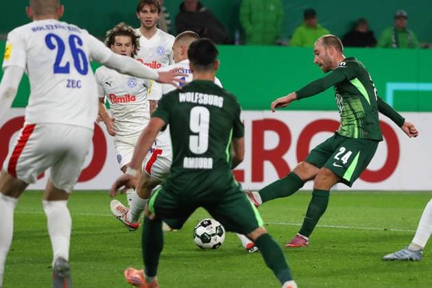 VfL vs Kiel, 2 round DFB Pokal Wolfsburg, 28 10 2025, FOOTBALL VfL Wolfsburg vs Holstein Kiel, 2 round DFB Pokal, season 2025 26 Christian Eriksen VfL Wolfsburg Wolfsburg