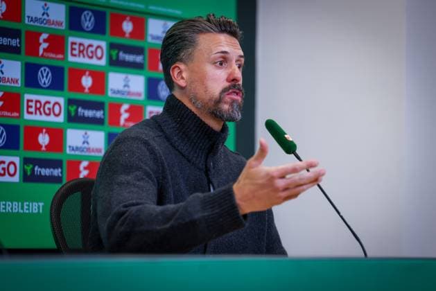Head coach Sandro Wagner FC Augsburg at the press conference after the home defeat in the cup, FC Augsburg vs VfL Bochum 1848, football, men, DFL, DFB Cup, season 2025 2026, WWK Arena, second round, 28 10 2025 Augsburg Bavaria Germany Copyright: xkolbert-press MartinxAgüerax