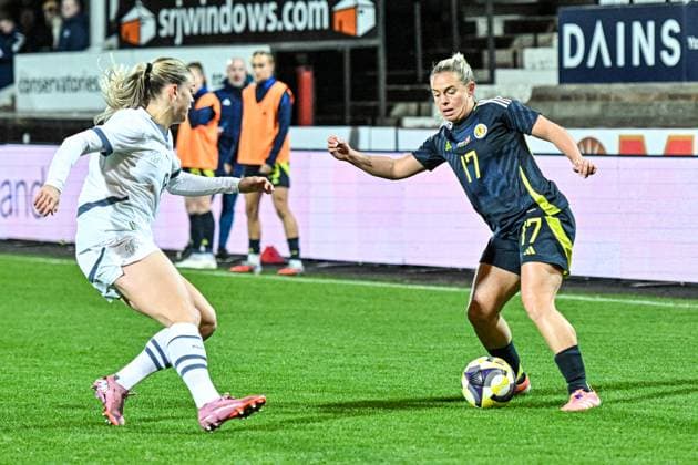 Scotland Women v Switzerland Women International Friendly, Länderspiel, Nationalmannschaft Kirsty Smith of Scotland Women and Nadine Riesen of Switzerland Women during the International Friendly match at KDM Group East End Park, Dunfermline UK Newspapers OUT Copyright: xJamiexJohnstonx FIL-22414-0099