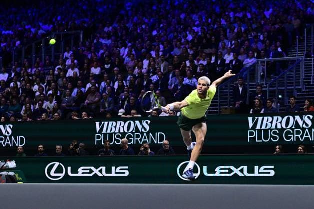 TENNIS : Rolex Paris Masters - Paris - 28 10 2025 Carlos Alcaraz ( Spain ) during the Rolex Paris Masters at Paris La Defense Arena on October 28, 2025 in Nanterre, France. (Photo by Federico Pestellini PSNewz ) ParisFrance  Copyright: xFedericoxPestellinix