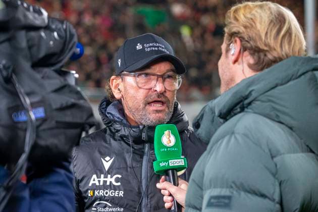 GER, Cottbus, Soccer, DFB Cup, 2nd main round, FC Energie Cottbus vs RB Leipzig in the picture from l Claus Dieter Wollitz coach FC Energie Cottbus , Interview 28 10 2025, LEAG Energie Stadion Cottbus DFB REGULATIONS PROHIBIT ANY USE OF PHOTOGRAPHS AS IMAGE SEQUENCES AND OR QUASI VIDEO, Copyright: HMBxMedia PaulxFritz