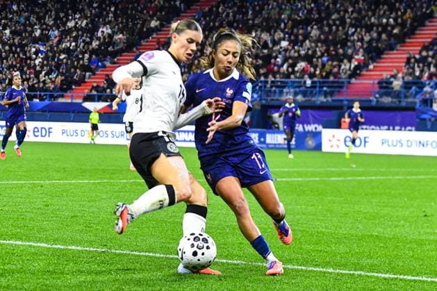 FOOTBALL : France Feminine vs Allemagne Feminine - Ligue des nations - Demi Finale retour - 28 10 2025 Selma Bacha (France) Selina Cerci (Allemagne) CaenFrance  Copyright: xBaptistexAutissierx