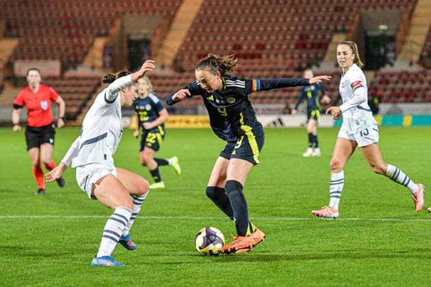 Scotland Women v Switzerland Women International Friendly, Länderspiel, Nationalmannschaft Caroline Weir of Scotland Women on the ball during the International Friendly match at KDM Group East End Park, Dunfermline UK Newspapers OUT Copyright: xJamiexJohnstonx FIL-22414-0163