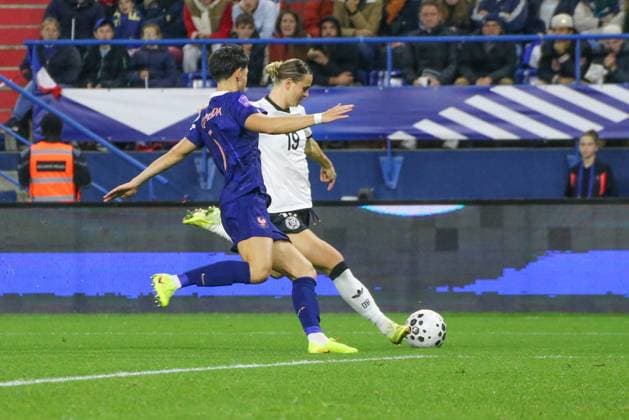 28 10 2025, xgrfx, football UEFA Women s Nations League semi-final , France Germany v l goal, Klara Bühl German women s national team DFL DFB REGULATIONS PROHIBIT ANY USE OF PHOTOGRAPHS as IMAGE SEQUENCES and or QUASI VIDEO Caen