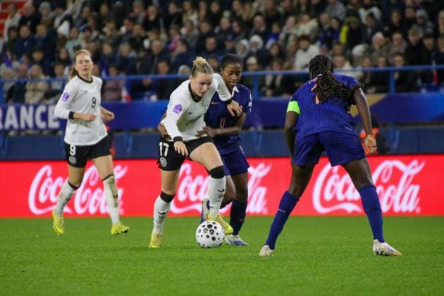 28 10 2025, xgrfx, Soccer UEFA Women s Nations League Semifinal , France Germany v l Franziska Kett German Women s National Team , Oriane Jean Francois France DFL DFB REGULATIONS PROHIBIT ANY USE OF PHOTOGRAPHS as IMAGE SEQUENCES and or QUASI VIDEO Caen