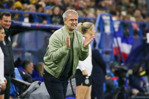 28 10 2025, xgrfx, Soccer UEFA Women s Nations League Semifinal , France Germany v l Christian Wück German Women s National Team DFL DFB REGULATIONS PROHIBIT ANY USE OF PHOTOGRAPHS as IMAGE SEQUENCES and or QUASI VIDEO Caen
