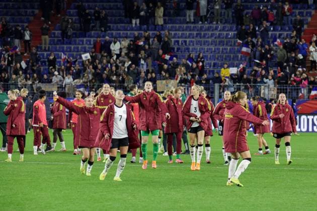 Caen, France 28 October 2025 UEFA Nations League Women 2025 2026 France vs Germany In the picture The players of the German womens national soccer team celebrating after the victory against France and thus in the final of the UEFA Women™s Nations League Stade Michel dÂ Ornano Copyright: xFotostandx xFantinix