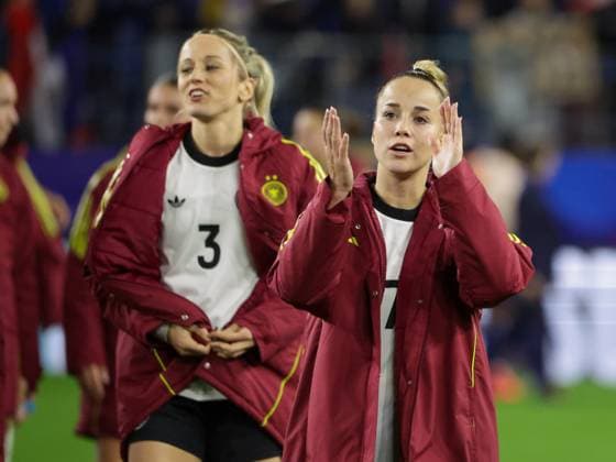 Caen, France 28 October 2025 UEFA Nations League Women 2025 2026 France vs Germany Pictured Giulia Gwinn Germany celebrating after beating France to reach the final of the UEFA Women™s Nations League Stade Michel dÂ Ornano Copyright: xFotostandx xFantinix