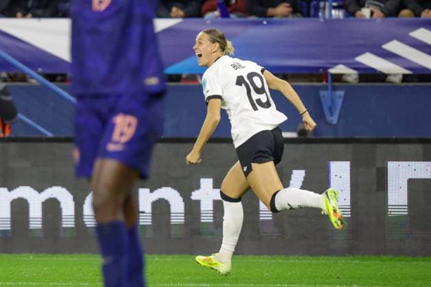 Caen, France 28 October 2025 UEFA Nations League Women 2025 2026 France vs Germany In the picture Goalscorer Klara Bühl Buehl Germany scores the goal to 2 1 for Germany and cheers Stade Michel dÂ Ornano Copyright: xFotostandx xFantinix
