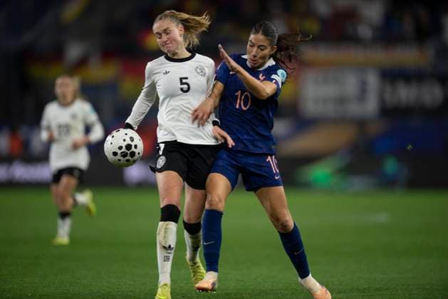 28 10 2025 Football, MaxPP Equipe de France A Féminine vs Equipe d Allemagne Féminine de football FRéDéRIQUE GRANDO MAXPPP - Ligue des Nations de l UEFA - Equipe de France A Féminine vs Equipe d Allemagne Féminine de football - 28 10 2025 Demi-finales France vs Allemagne - (c) 2025 Grando MaxPPP UEFA Nations League - France Women s national team, Nationalteam vs Germany Women s National Football Team - October 28, 2025 Semi-finals France vs Germany Caen FRANCE  Copyright: xMAXPPPxFRéDéRIQUExGRANDOx FGR202510280814 FGR202510280814