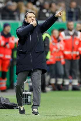 v l Coach Niko Kovac Borussia Dortmund , 28 10 2025, Football, DFB Pokal, Eintracht Frankfurt Borussia Dortmund, GER, Frankfurt am Main, Deutsche Bank Park, DFB REGULATIONS PROHIBIT ANY USE OF PHOTOGRAPHS AS IMAGE SEQUENCES AND OR QUASI VIDEO Copyright: HMBxMedia xHeikoxBecker