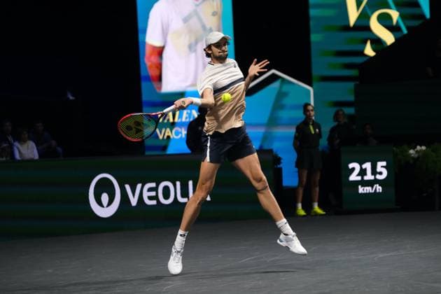 October 29, 2025, Nanterre, Hauts De Seine, France: ARTHUR RINDERKNECH (FRA) returns the ball to VALENTIN VACHEROT (MON) during the second round of Rolex Paris Masters 1000 tournament at La Defense Arena Stadium - Nanterre - France..Vacherot won 6:7 6:3 6:4 Nanterre France - ZUMAp119 20251029_zaf_p119_001 Copyright: xPierrexSteveninx