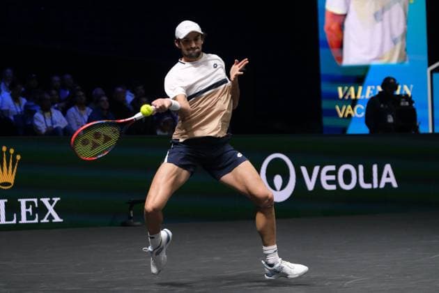 October 29, 2025, Nanterre, Hauts De Seine, France: ARTHUR RINDERKNECH (FRA) returns the ball to VALENTIN VACHEROT (MON) during the second round of Rolex Paris Masters 1000 tournament at La Defense Arena Stadium - Nanterre - France..Vacherot won 6:7 6:3 6:4 Nanterre France - ZUMAp119 20251029_zaf_p119_005 Copyright: xPierrexSteveninx