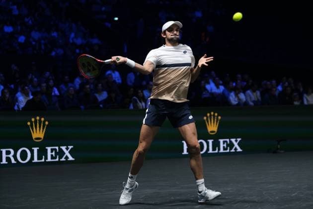 October 29, 2025, Nanterre, Hauts De Seine, France: ARTHUR RINDERKNECH (FRA) returns the ball to VALENTIN VACHEROT (MON) during the second round of Rolex Paris Masters 1000 tournament at La Defense Arena Stadium - Nanterre - France..Vacherot won 6:7 6:3 6:4 Nanterre France - ZUMAp119 20251029_zaf_p119_007 Copyright: xPierrexSteveninx