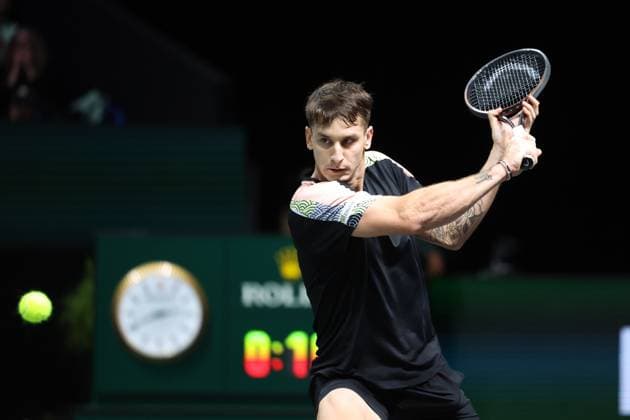 ROLEX PARIS MASTERS TENNIS 2025 Thierry Larret MAXPPP - Nanterre (92) 29 10 2025 Thierry Larret Maxppp. Tennis. Rolex Paris Masters. Paris La Defense, Nanterre (92). Du 25 octobre au 2 novembre 2025. Mercredi 29 octobre 2025. Ugo CARABELLI (ARG) vs Alexander ZVEREV (GER) Nanterre (92) PARIS LA DEFENSE ARENA ILE DE FRANCE FRANCE  Copyright: xMAXPPPxThierryxLarretx TLR202510291803 TLR202510291803