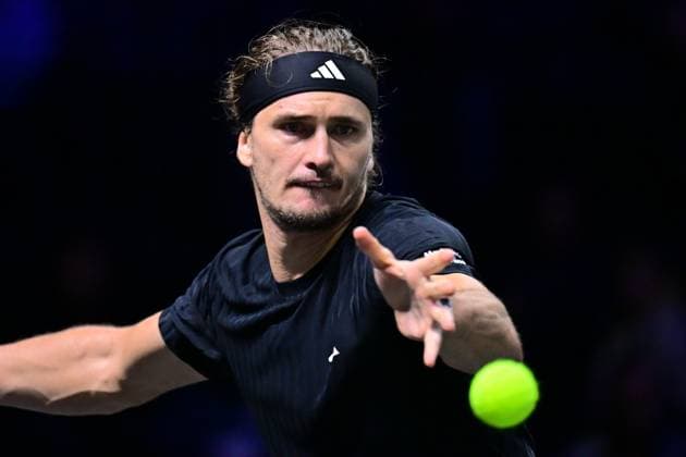 TENNIS : Rolex Paris Masters - Paris - 29 10 2025 Alexander Zverev ( Germany ) during the Rolex Paris Masters at Paris La Defense Arena on October 29, 2025 in Nanterre, France. (Photo by Federico Pestellini PSNewz ) ParisFrance  Copyright: xFedericoxPestellinix