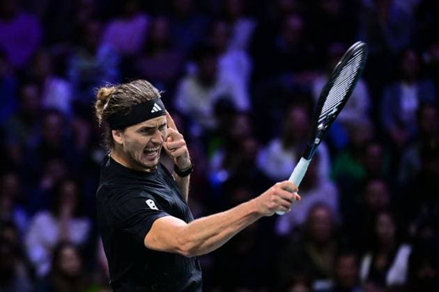 TENNIS : Rolex Paris Masters - Paris - 29 10 2025 Alexander Zverev ( Germany ) during the Rolex Paris Masters at Paris La Defense Arena on October 29, 2025 in Nanterre, France. (Photo by Federico Pestellini PSNewz ) ParisFrance  Copyright: xFedericoxPestellinix