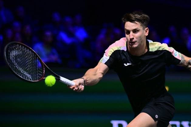 TENNIS : Rolex Paris Masters - Paris - 29 10 2025 Camilo Ugo Carabelli ( Argentina ) during the Rolex Paris Masters at Paris La Defense Arena on October 29, 2025 in Nanterre, France. (Photo by Federico Pestellini PSNewz ) ParisFrance  Copyright: xFedericoxPestellinix