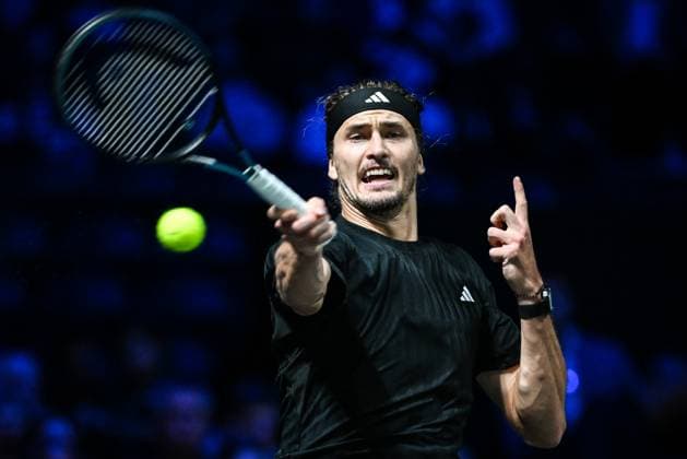 October 29, 2025, Nanterre, France, France: Alexander ZVEREV of Germany during the third day of the Rolex Paris Masters 1000 tennis tournament at Accor Arena on October 29, 2025 in Nanterre near Paris, France. Nanterre France - ZUMAm308 20251029_zsp_m308_041 Copyright: xMatthieuxMirvillex