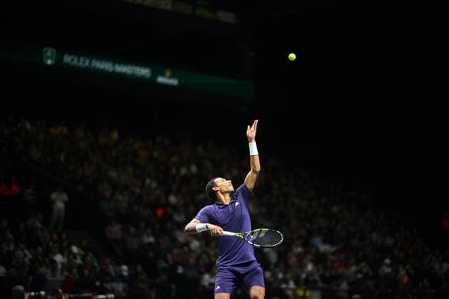 Rolex Paris Master Second Round Felix Auger-Aliassime (CAN) during his second round at the 2025 Rolex Paris Masters at the U Arena in Paris, FRANCE, on October 29, 2025. Photo by Corinne Dubreuil ABACAPRESS.COM Paris Ile-de-France France  Copyright: xDubreuilxCorinne ABACAx