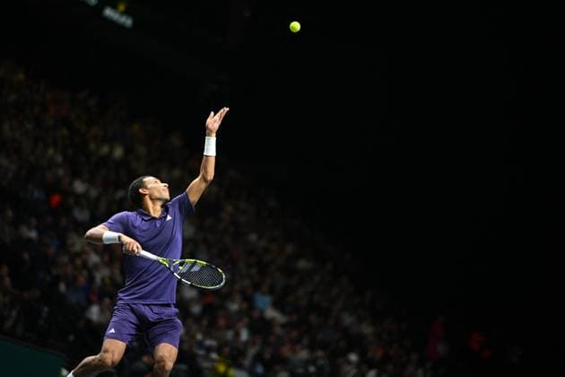 Rolex Paris Master Second Round Felix Auger-Aliassime (CAN) during his second round at the 2025 Rolex Paris Masters at the U Arena in Paris, FRANCE, on October 29, 2025. Photo by Corinne Dubreuil ABACAPRESS.COM Paris Ile-de-France France  Copyright: xDubreuilxCorinne ABACAx