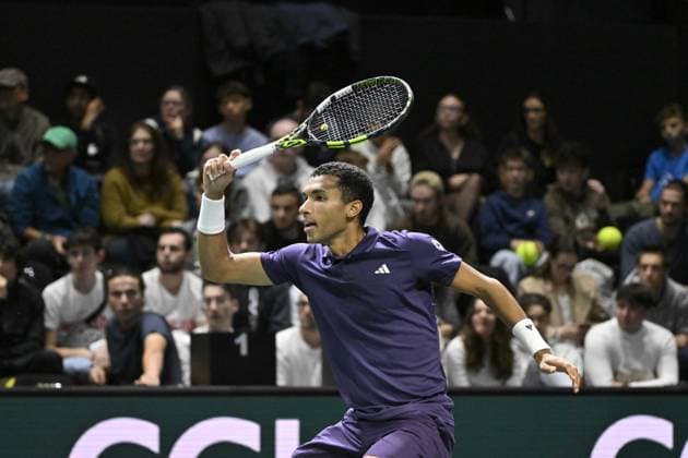 Rolex Paris Masters 2025 - Tennis - ATP, Tennis Herren - Rolex Paris Masters 2025 - Felix Auger Aliassime - Canada ParisFrance  Copyright: xChryslenexCaillaudx xPznewsx