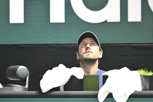 Rolex Paris Masters 2025 - Tennis - ATP, Tennis Herren - Rolex Paris Masters 2025 - Lucas Pouille Coach de Rinderknech - Frnce ParisFrance  Copyright: xChryslenexCaillaudx xPznewsx