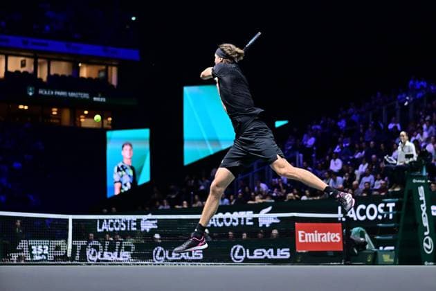 TENNIS : Rolex Paris Masters - Paris - 29 10 2025 Alexander Zverev ( Germany ) during the Rolex Paris Masters at Paris La Defense Arena on October 29, 2025 in Nanterre, France. (Photo by Federico Pestellini PSNewz ) ParisFrance  Copyright: xFedericoxPestellinix