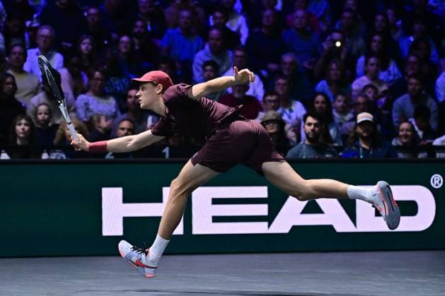 TENNIS : Rolex Paris Masters - Paris - 29 10 2025 Jannik Sinner ( Italy ) during the Rolex Paris Masters at Paris La Defense Arena on October 29, 2025 in Nanterre, France. (Photo by Federico Pestellini PSNewz ) ParisFrance  Copyright: xFedericoxPestellinix