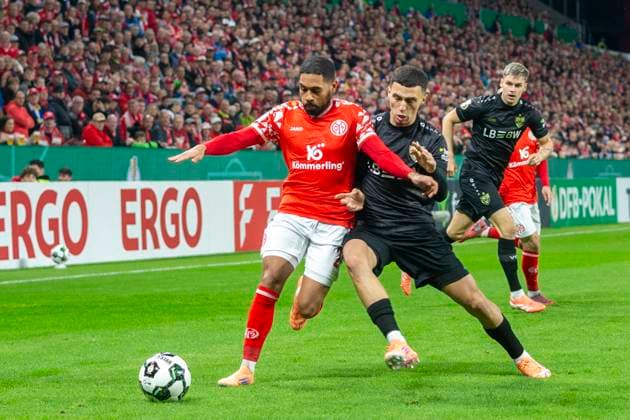 GER, Mainz, Soccer, DFB Cup, 2nd main round, FSV Mainz 05 vs VFB Stuttgart in the picture from l Phillipp Mwene FSV Mainz 05 02 , Bilal El Khannouss VFB Stuttgart 11 , duel 29 10 2025, MEWA Arena Mainz DFB REGULATIONS PROHIBIT ANY USE OF PHOTOGRAPHS AS IMAGE SEQUENCES AND OR QUASI VIDEO, Copyright: HMBxMedia PaulxFritz