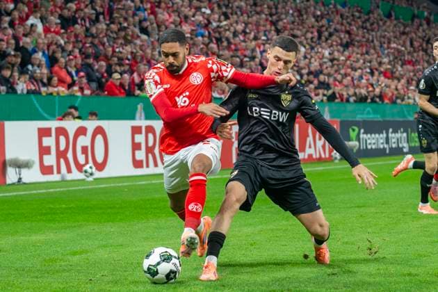 GER, Mainz, Soccer, DFB Cup, 2nd main round, FSV Mainz 05 vs VFB Stuttgart in the picture from l Phillipp Mwene FSV Mainz 05 02 , Bilal El Khannouss VFB Stuttgart 11 , duel 29 10 2025, MEWA Arena Mainz DFB REGULATIONS PROHIBIT ANY USE OF PHOTOGRAPHS AS IMAGE SEQUENCES AND OR QUASI VIDEO, Copyright: HMBxMedia PaulxFritz