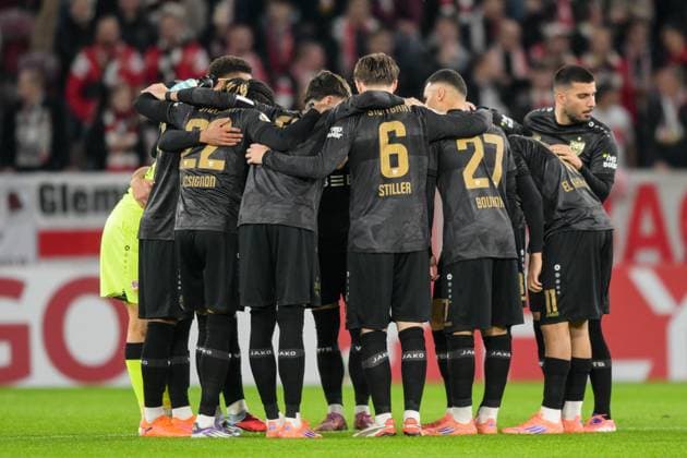 Soccer, DFB Cup, 20251029, FSV Mainz 05 VfB Stuttgart In the picture Stuttgart swears in Mainz MEWA Arena Rheinland Pfalz Germany Copyright: Passion2Press MarkusxFischerx