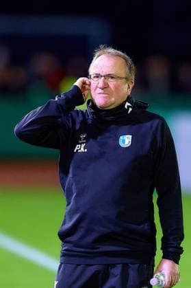 Portrait, Portraet, Freisteller von Dr Patrick Klein 1 FC Magdeburg, Mannschaftsarzt GER, FV Illertissen 1921 e V vs 1 FC Magdeburg, Fußball, Herren DFB Pokal, 2 Runde, Saison 2025 2026, 29 10 2025 GER, FV Illertissen 1921 e V vs 1 FC Magdeburg, Fußball, Herren DFB Pokal, 2 Runde, Saison 2025 2026, 29 10 2025 Illertissen Copyright: xEibner-Pressefoto GeraldxOelze-dexStoppanyx EP_ODS