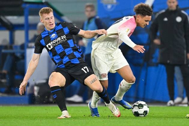 Paderborn, Home Deluxe Arena, 29 10 25, GER, Herren, DFB Pokal, 2 Runde, Saison 2025 2026, SC Paderborn 07 Bayer 04 Leverkusen Bild v li im Zweikampf Laurin CURDA Paderborn und Eliesse BEN SEGHIR Leverkusen DFB regulations prohibit any use of photographs as image sequences and or quasi video Nordrhein Westfalen Germany