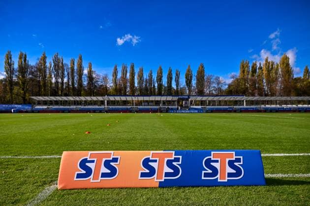 29.10.2025 KRAKOW STADION MIEJSKI UL. PTASZYCKIEGO 4 ( POLAND ) PILKA NOZNA ( FOOTBALL ) STS PUCHAR POLSKI SEZON 2025 2026 ( POLISH CUP 1 16 FINAL ) 1 16 FINALU MECZ HUTNIK KRAKOW - WISLA KRAKOW ( GAME ) NZ REKLAMA JAMNIK STS STADION SUCHE STAWY FOTO MICHAL STANCZYK CYFRASPORT NEWSPIX.PL --- Newspix.pl POLAND OUT!  20251029CSMS0003