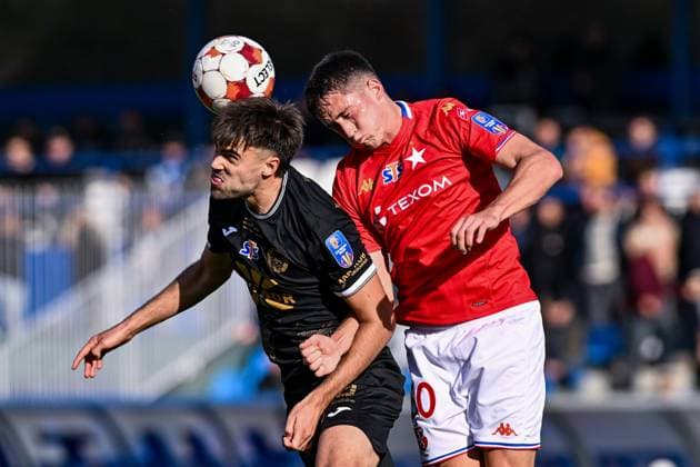 29.10.2025 KRAKOW STADION MIEJSKI UL. PTASZYCKIEGO 4 ( POLAND ) PILKA NOZNA ( FOOTBALL ) STS PUCHAR POLSKI SEZON 2025 2026 ( POLISH CUP 1 16 FINAL ) 1 16 FINALU MECZ HUTNIK KRAKOW - WISLA KRAKOW ( GAME ) NZ MARIUSZ KUTWA SYLWETKA FOTO MICHAL STANCZYK CYFRASPORT NEWSPIX.PL --- Newspix.pl POLAND OUT!  20251029CSMS0035
