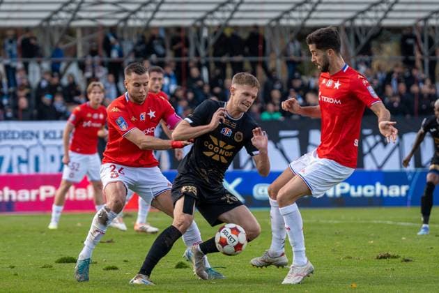 Pilka nozna STS Puchar Polski sezon 2025 2026 kolejka mecz: Hutnik Krakow - Wisla Krakow --- Football STS Polish Cup season 2025 2026 round match: Hutnik Krakow - Wisla Krakow nz. Igor Lasicki Fot. Igor Zadecki Arena Akcji NEWSPIX.PL --- newspix.pl POLAND OUT! 