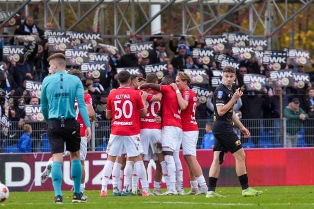 Pilka nozna STS Puchar Polski sezon 2025 2026 kolejka mecz: Hutnik Krakow - Wisla Krakow --- Football STS Polish Cup season 2025 2026 round match: Hutnik Krakow - Wisla Krakow nz. Kacper Duda Fot. Igor Zadecki Arena Akcji NEWSPIX.PL --- newspix.pl POLAND OUT! 