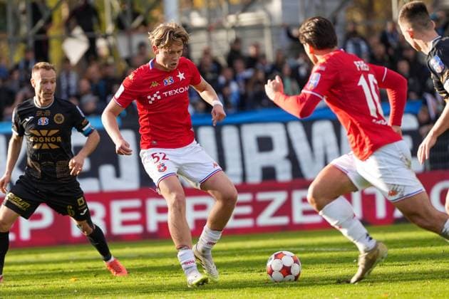 Pilka nozna STS Puchar Polski sezon 2025 2026 kolejka mecz: Hutnik Krakow - Wisla Krakow --- Football STS Polish Cup season 2025 2026 round match: Hutnik Krakow - Wisla Krakow nz. Jakub Krzyzanowski Fot. Igor Zadecki Arena Akcji NEWSPIX.PL --- newspix.pl POLAND OUT! 